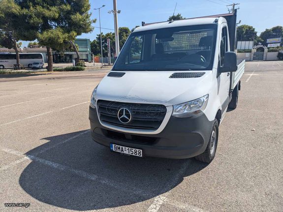 Mercedes-Benz '19 Sprinter