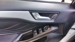 Ford Focus 2020 1.5 TDCi Business 120hp SW-thumb-16