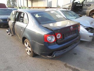 VW JETTA 06 1,6cc BSE SEDAN-thumb-2