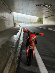 KTM 690 SMC R 2023-thumb-1
