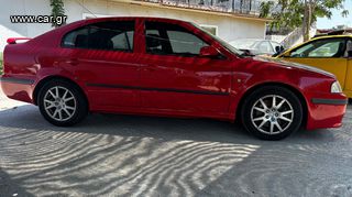 Skoda Octavia 2004-thumb-3
