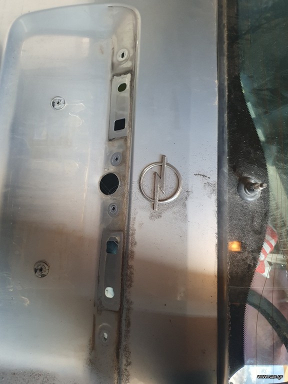 Τζαμόπορτα, Opel Astra G