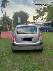 Lancia Ypsilon 2005-thumb-5
