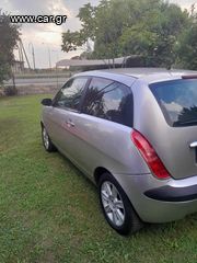Lancia Ypsilon 2005-thumb-6
