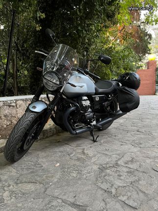 Moto Guzzi V 7 '21 Stone 853cc