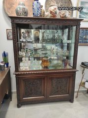 Βιτρίνα Σκυριανή, χειροποίητης κατασκευής