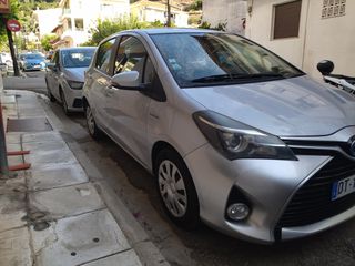 Toyota Yaris '15 Hybrid Active