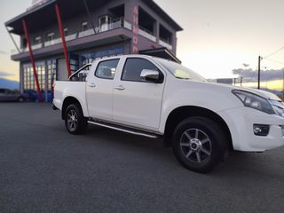 Isuzu D-Max 2015 LS-thumb-17