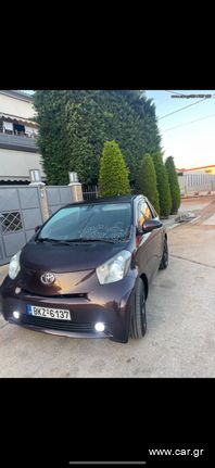 Toyota iQ '11