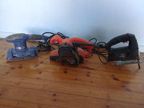 Σεγας + 2 τριβεία  black& decker+ 1 dexter+1 budget,δείτε όλες τις φωτο