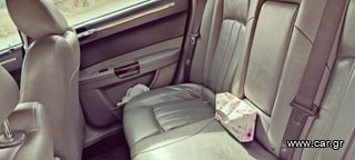 Chrysler 300C 2005-thumb-6