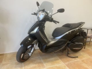 Piaggio Beverly 350 SportTouring 2012 BEVERLY 350 SPORT TOURING ABS