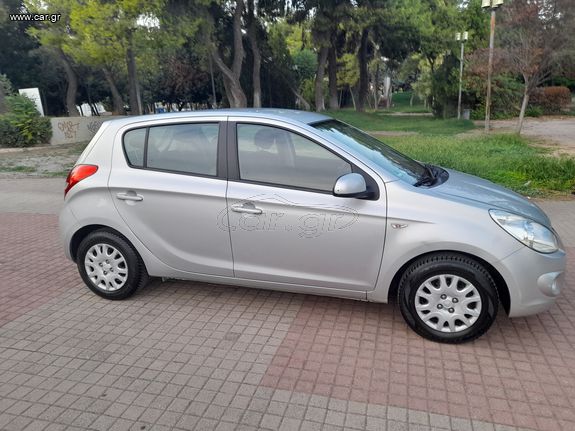 Hyundai i 20 '11