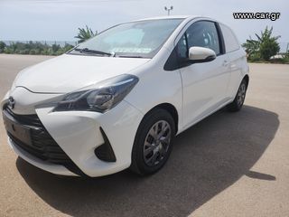 Toyota Yaris 2019 VAN 1,5 BENZINA-thumb-1