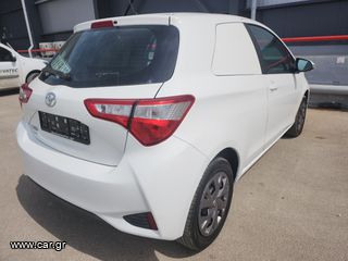 Toyota Yaris 2019 VAN 1,5 BENZINA-thumb-4