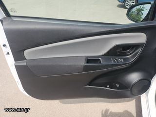 Toyota Yaris 2019 VAN 2 ΘΕΣΕΩΝ-thumb-17