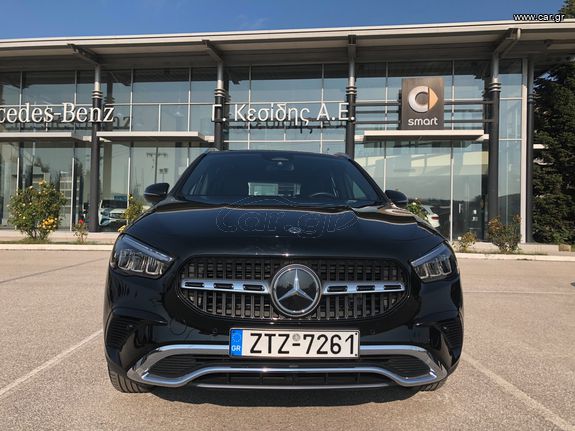 Mercedes-Benz GLA 250 '23