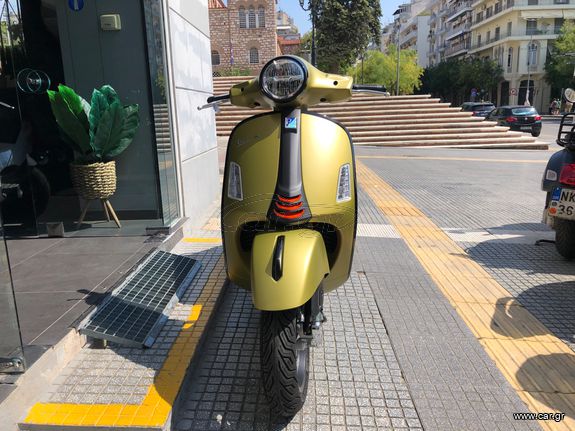 Vespa GTS Super Sport 300 '24 ΕΚΠΤΩΣΗ 700€ σε Gts 125-300 κυβικά