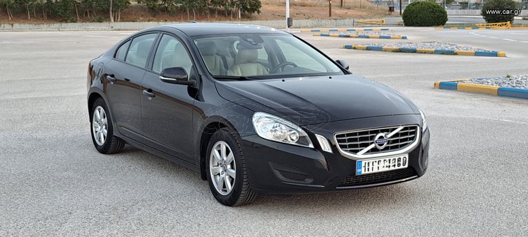 Volvo S60 '12 T3 SUMMUM Full Extra