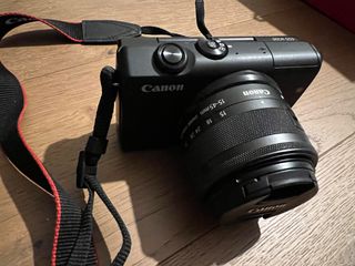 CANON EOS M200-thumb-2