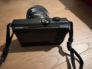 CANON EOS M200-thumb-3