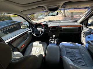 Jeep Grand Cherokee 2004 OVERLAND-thumb-11