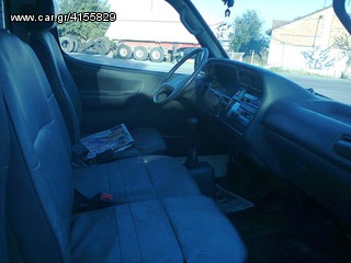 Toyota Hiace 1986 1800 -thumb-25