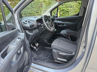 Κλούβα Opel 2020 Combo L2-thumb-47