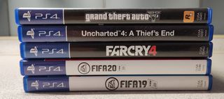 PS4 500GB-thumb-2
