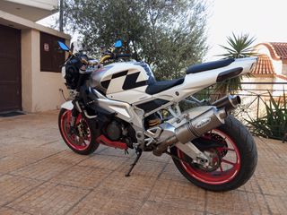 Aprilia Tuono 1000 R 2008 ITALY SPECIAL EDITION-thumb-15