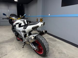 Aprilia Tuono 1000 R 2008 ITALY SPECIAL EDITION-thumb-4