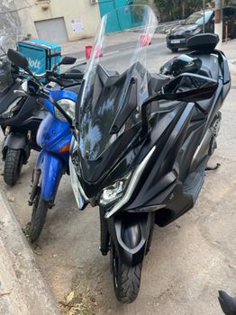 Ζελατίνα Kymco Ak550 γνήσια