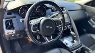 Jaguar E-Pace 2019 2.0 DIESEL-thumb-10