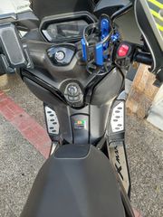 Πατάκια ανοξείδωτα σατινε για x-max 300  x-max 300 23-24