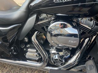 Harley Davidson Electra Glide Ultra Limited 2014-thumb-10