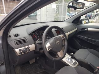 Opel Astra 2005-thumb-2