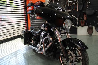 Harley Davidson Street Glide 2017 FLHX-thumb-0