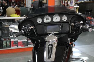 Harley Davidson Street Glide 2017 FLHX-thumb-8