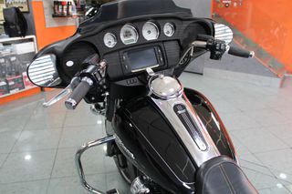 Harley Davidson Street Glide 2017 FLHX-thumb-11