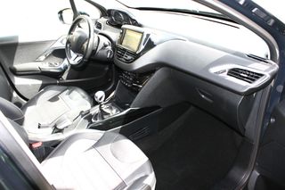 Peugeot 2008 2017 ALLURE 1,2 131HP NAVI KAMERA FACELIFT-thumb-12