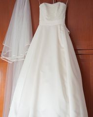 Νυφικό Φόρεμα για Γάμο by Pronovias