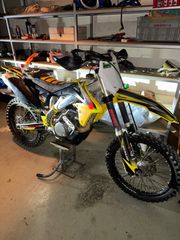 Suzuki RM-Z 450 '15