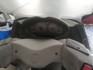 Piaggio X8 200 2007-thumb-3