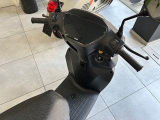 Yadea Voltguard-VFV 2026-thumb-5