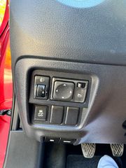 Nissan Juke 2012-thumb-23