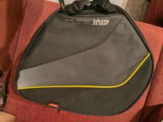 Givi floor bag