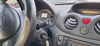 Citroën C3 '04 Πετρέλαιο (1400cc,κωδικός μηχανής 8HX)-thumb-6