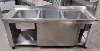 Λάντζα Κλειστή Ανοξείδωτη 190x70x85Cm Με 3 Γούρνες 50x50x30Cm - Μεταχειρισμένη.