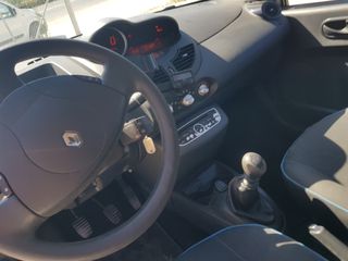 Renault Twingo 2013 1.2 16V AUTHENTIQUE-thumb-15