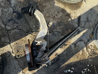 MINI COOPER S ONE R56 ΠΙΣΩ ΔΕΞΙΟ ΑΚΡΑΞΟΝΙΟ ΜΕ ΚΟΝΤΡΕΣ